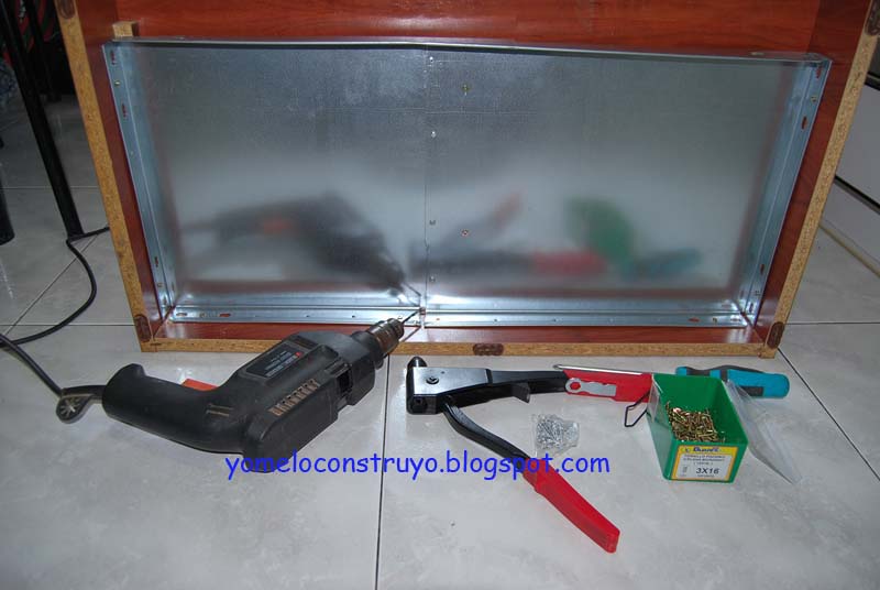 como poner ruedas en muebles