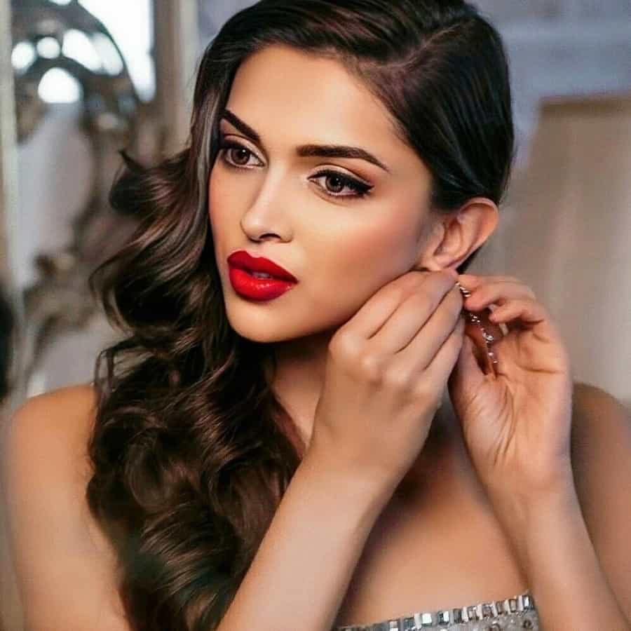 Checkout Rare and Unseen Beautiful Pictures Of Deepika Padukone - Latest Update9