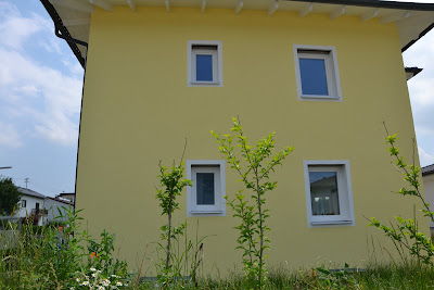 Armin & Sarah bauen ein Haus: Unser gelbes Haus, schon fast fertig ;)