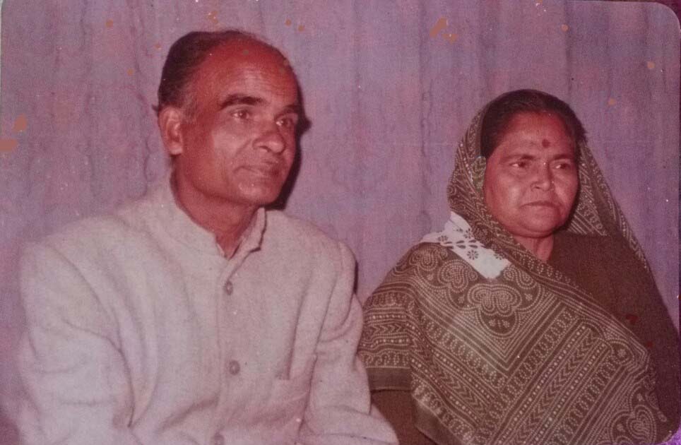 अनवरत चलती रही उनकी लेखनी(आत्मीय संस्मरण)