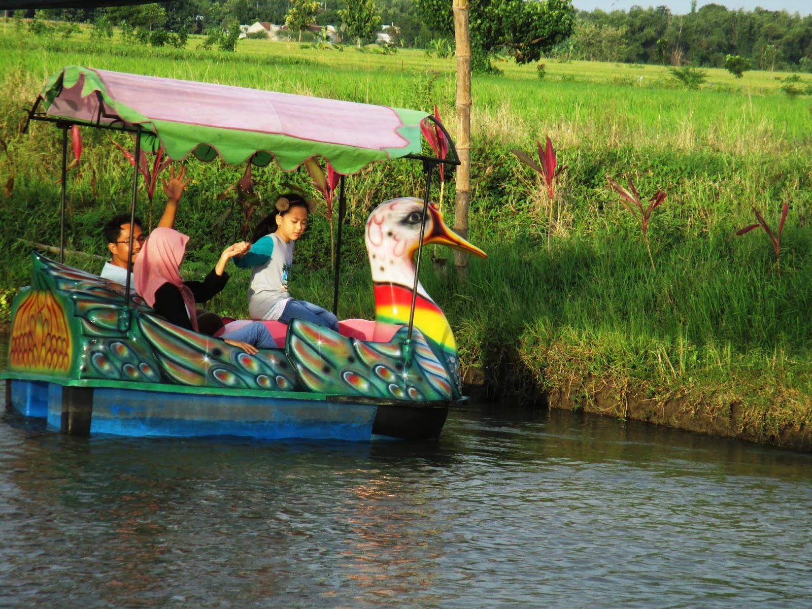 jombang city guide Mencoba Wahana Air di Agrowisata Air Sumber Celeng