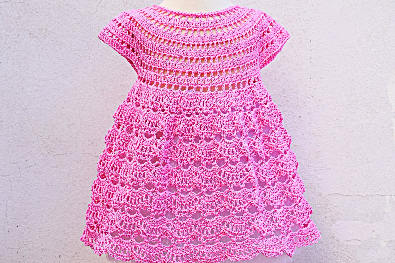 Pero Aspirar Gasto Vestido rosa de abanicos a crochet