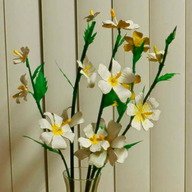 Creative DIY crafts Beautiful flower vase with cardboard flowers!