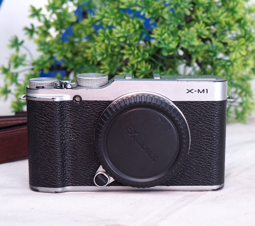 Jual 2nd Mirrorless Fujifilm XM1 Wifi Jual Beli Laptop Second dan Kamera Bekas di Malang