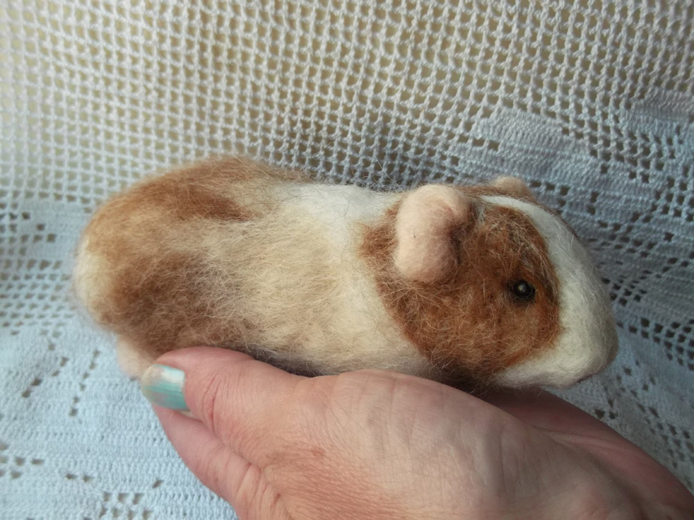 Love, Mrs Plop Needle felted Guinea Pigs