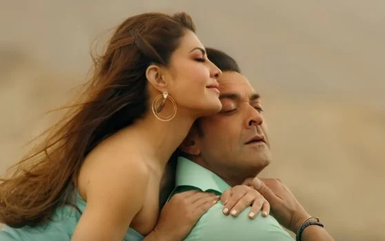 Selfish Video Song released, Selfish song Video from Race 3