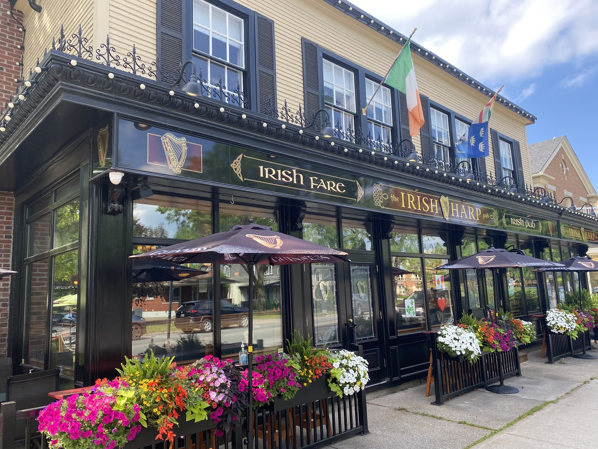 Teena in Toronto The Irish Harp, NiagaraontheLake, ON