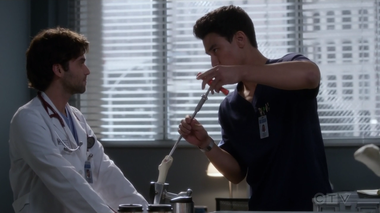 GayTV Recap: Grey's Anatomy (Episode 15x14) ~ DC's Men of the Moment