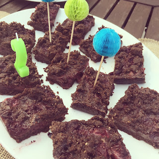 Schoko Kirsch Streusel kuchen ohne Zucker und ohne Mehl