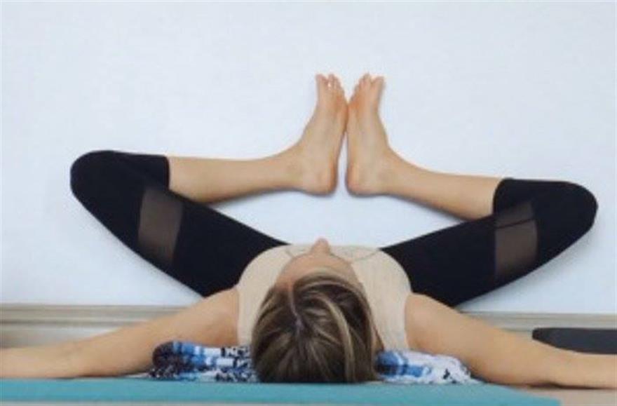 5 Things That Happen When You Put Your Legs Up The Wall Every Day