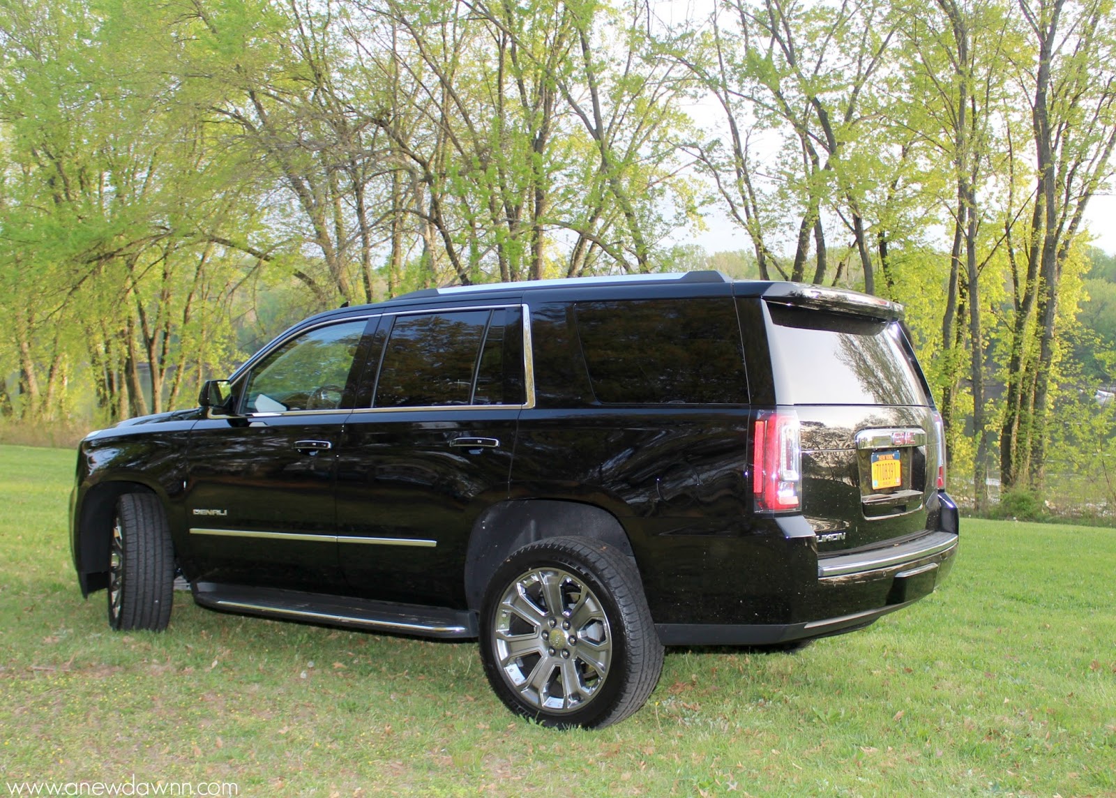 Luxury & Comfort Shine in the 2016 GMC Yukon Denali - A New Dawnn