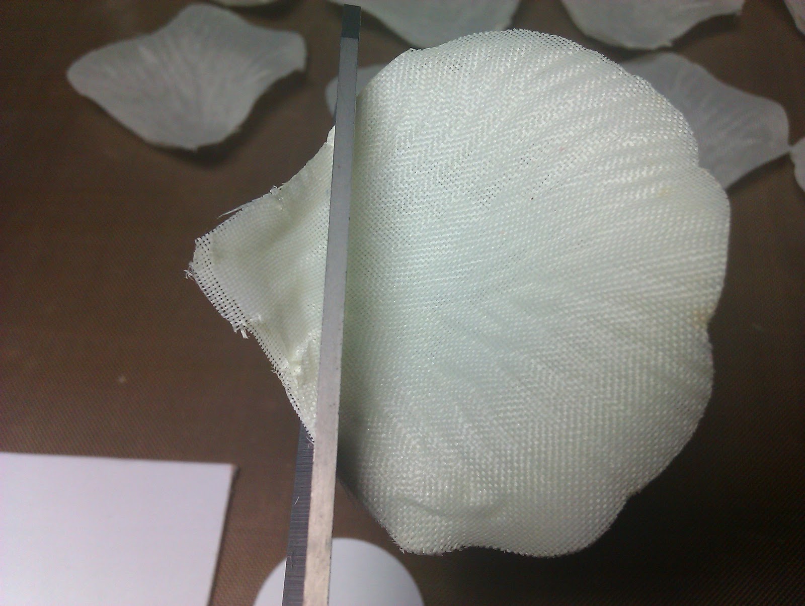 Flower Tutorial Petaloops Making flowers from fake petals