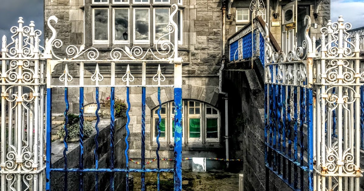 Patrick Comerford An exhibition on Limerick’s Arts and Crafts