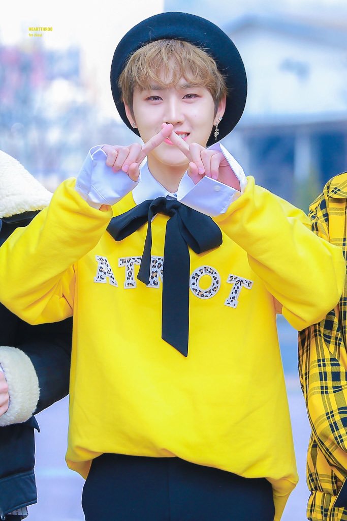 영또베라고 할정도로 베레모 많이쓰는 아이돌 | 인스티즈