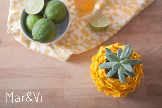 macetero en forma de piña hecho con fieltro, paso a paso