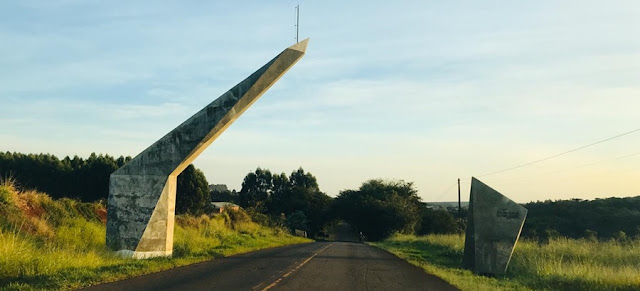 Roncador: "Aqui, dinheiro jogado no lixo"!