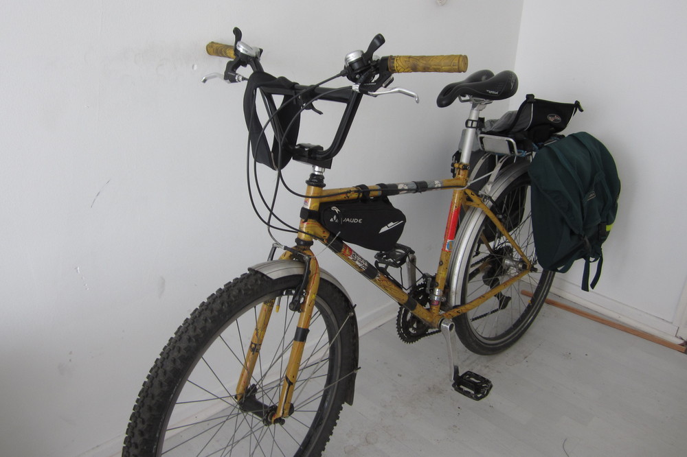 upright riding position mountain bike