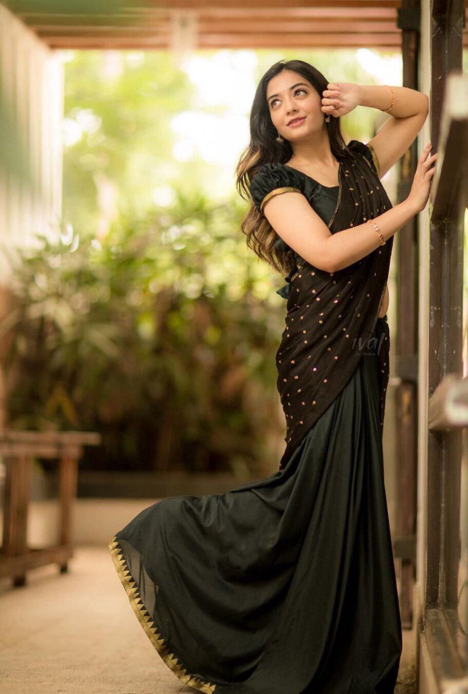 Athmika Sumithran In Black Half Saree Photos Athmika-Sumithran-14-e1627828944328
