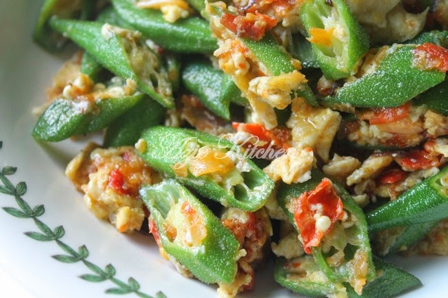 Bendi Goreng Telur Yang Mudah dan Sedap - Azie Kitchen
