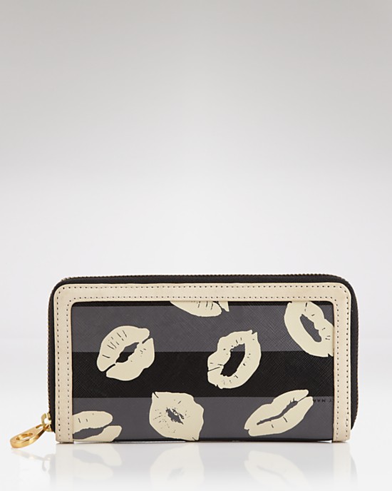 marc jacobs tie dye wallet