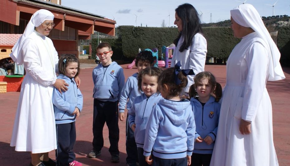 Divinas Vocaciones Religiosas. 28. Misioneras Hijas del Corazón de María