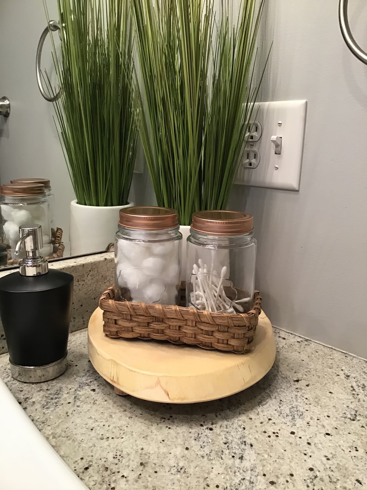 Bathroom storage set, jars included