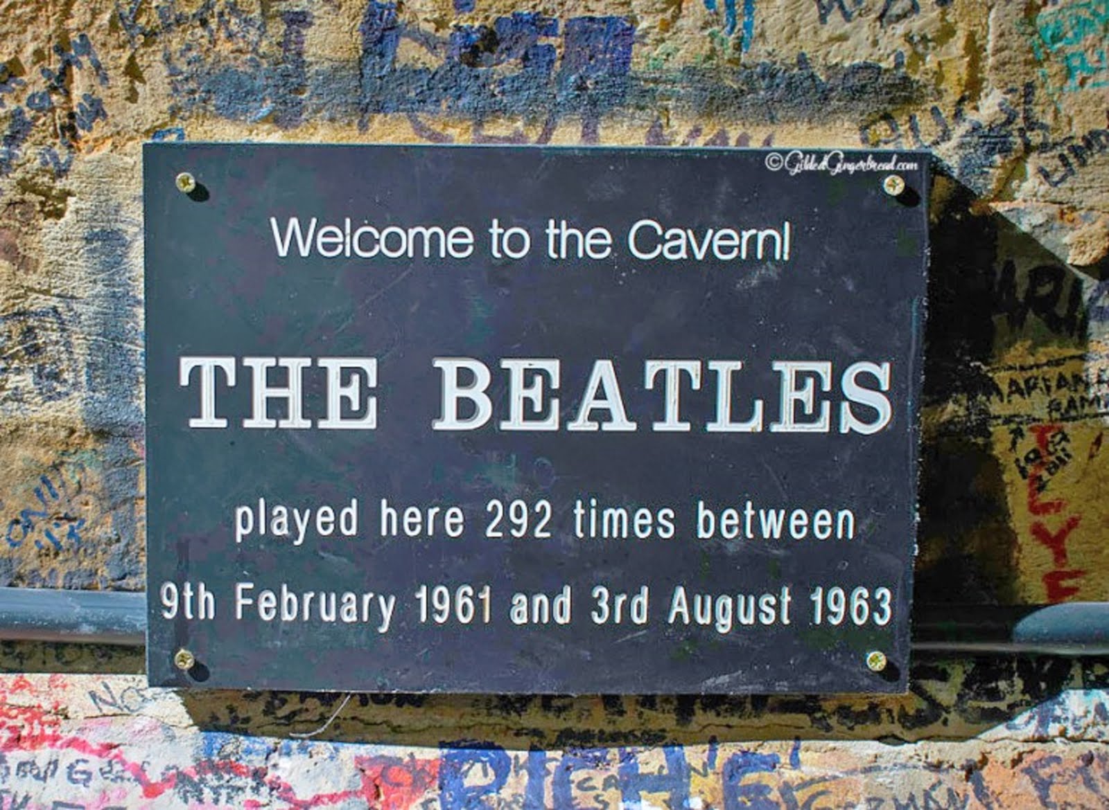 WELCOME TO THE CAVERN CLUB - THE BEATLES