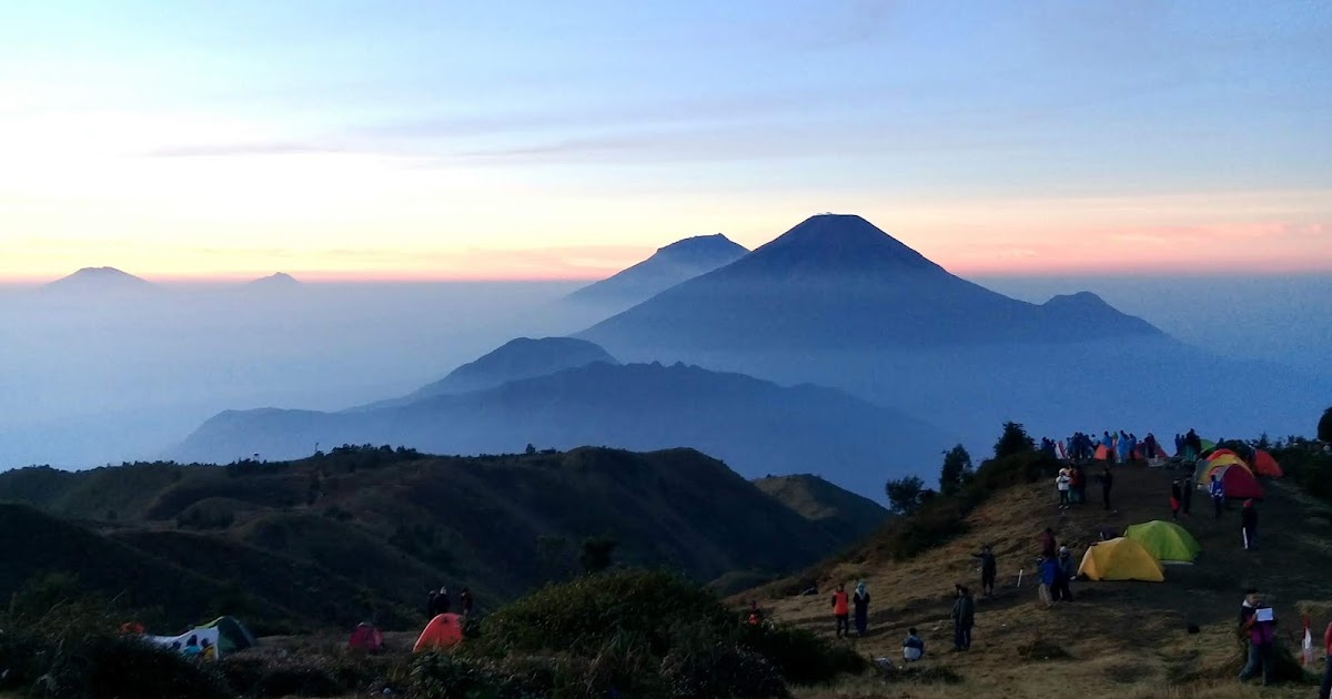 TITIKOMA: Solo Hiking: Pendakian Gunung Prau via Patak Banteng