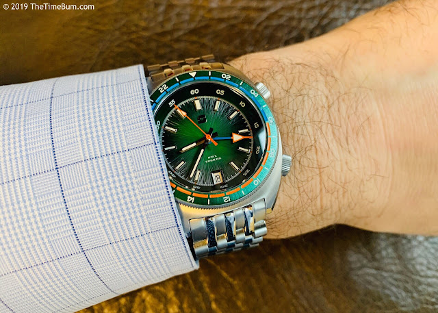 Straton Tourer quartz GMT green wrist shot