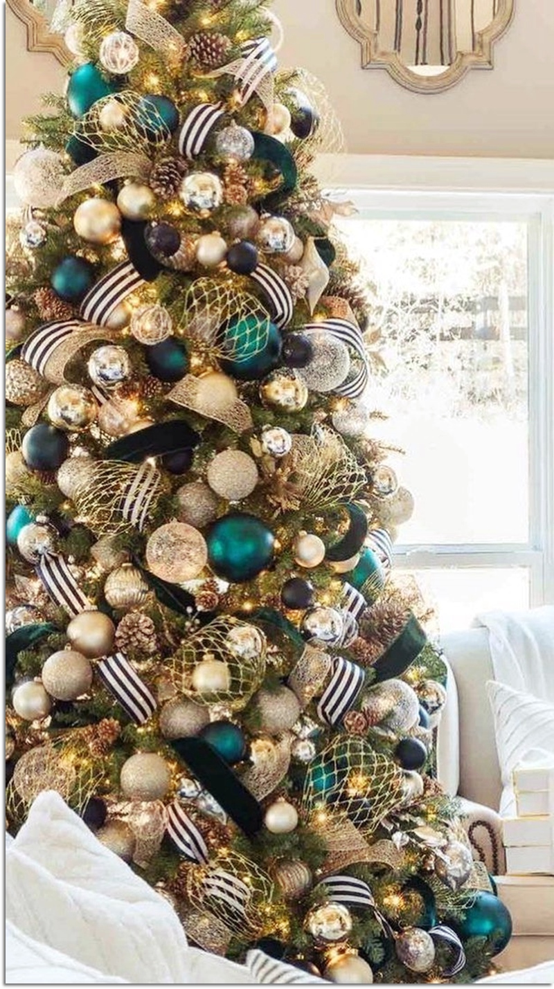 Christmas Tree Decorations Blue and White 2020