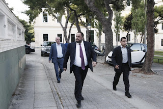 Η άφιξη του Μαρινάκη στον ανακριτή! (pics)