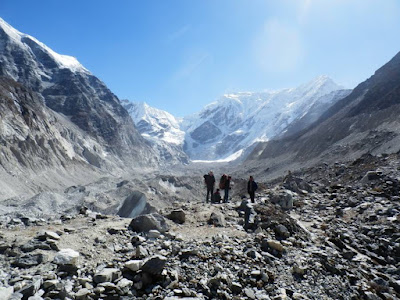 Glaciar-Jaboo-Himalaya-trekking-Nepal-Enlacima