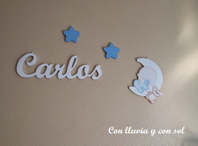 Con lluvia y con sol: MURAL INFANTIL CON NOMBRE Y SILUETAS DE MADERA