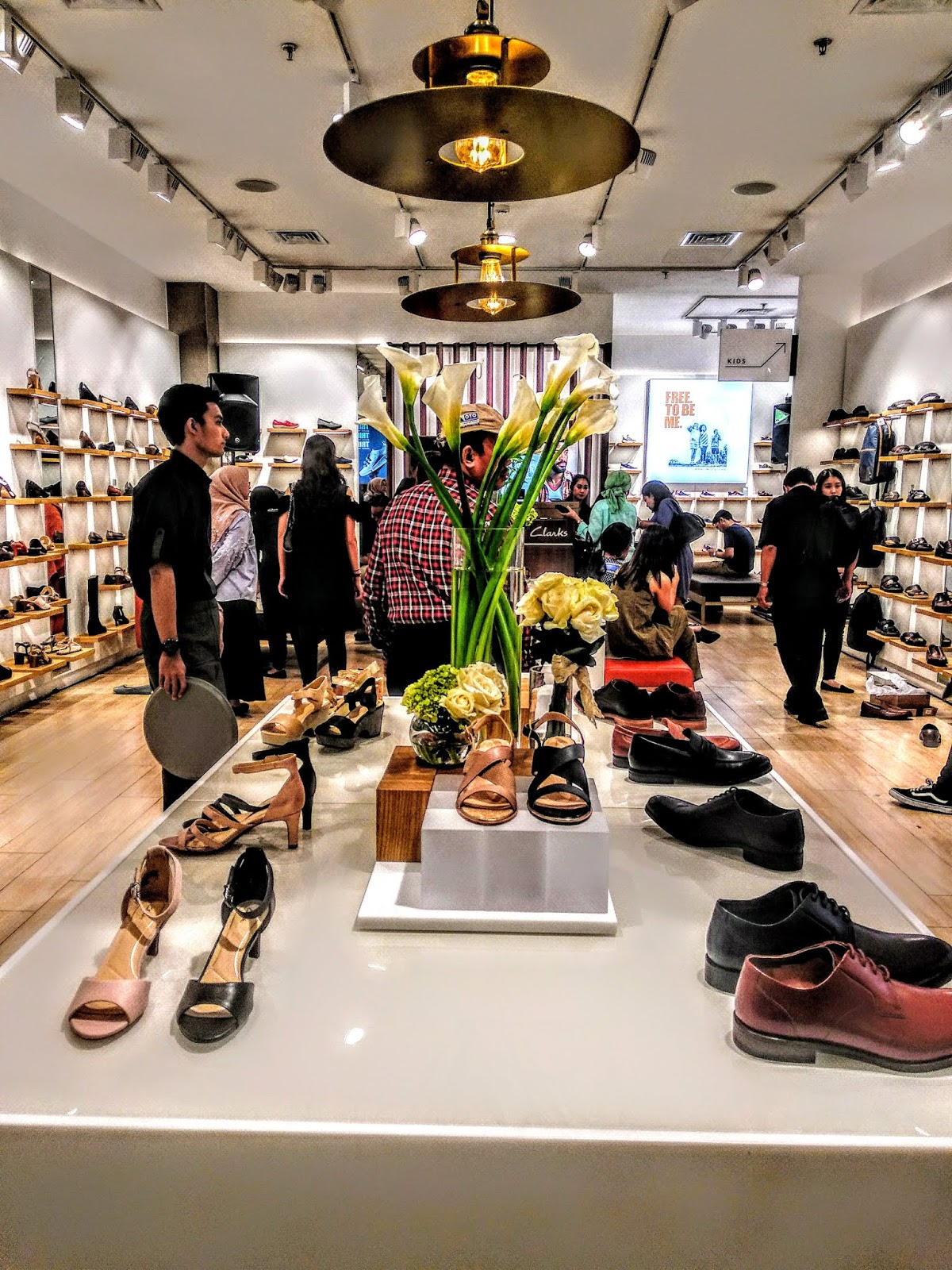 clarks pondok indah mall