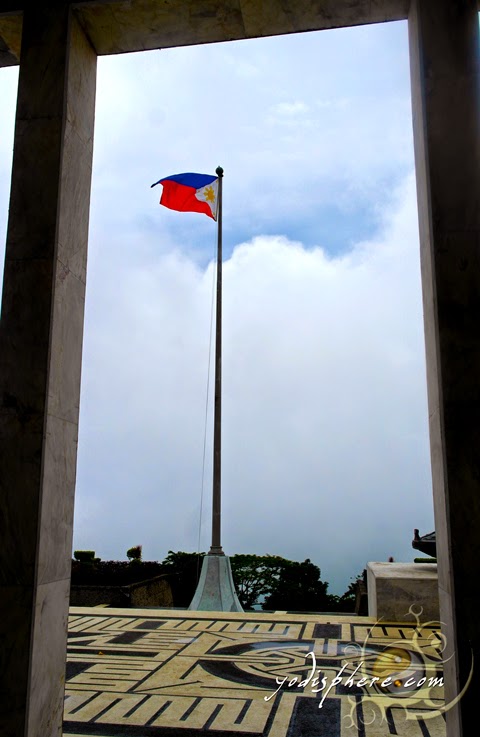 Philipine flag waving the the Shrine of Valor Dambana ng Kagitingan