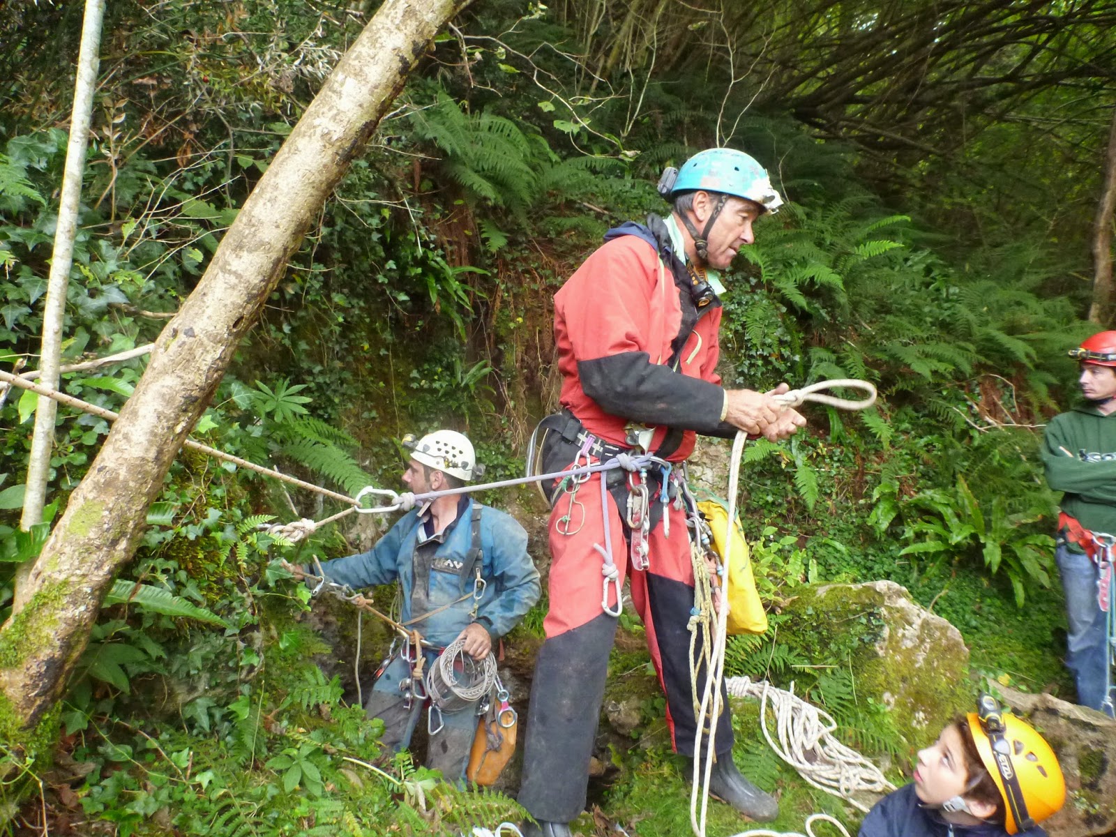 LES BAROUDEURS spéléologie au gouffre des landais ou Elutxeko Lezia ( 64 )