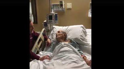 [VIDEO] Kakek 97 Tahun ini Menyanyikan "Sungguh Besar Kau Allahku" (How Great Thou Art) Sebelum Meninggal