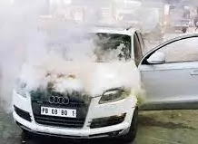 sonu's car has catch fire