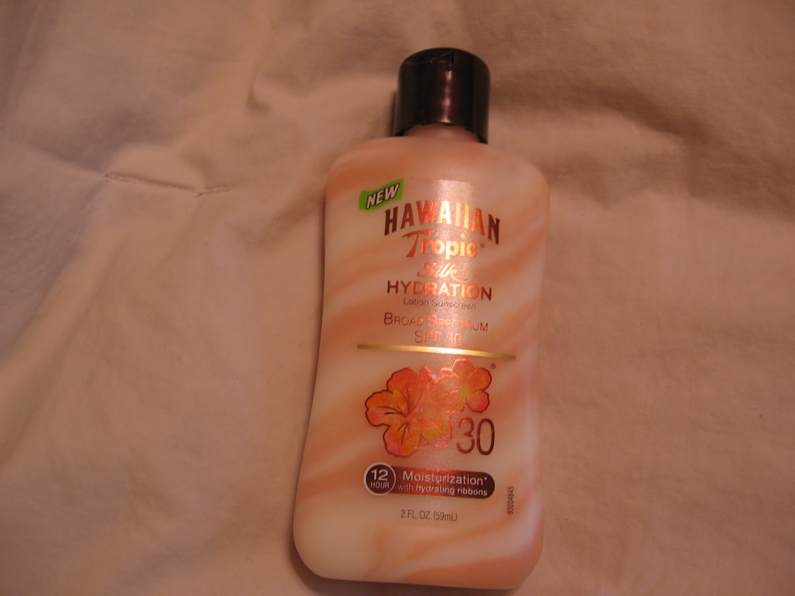 Girl Got Glitter Hawaiian Tropic Silk Hydration Lotion Sunscreen