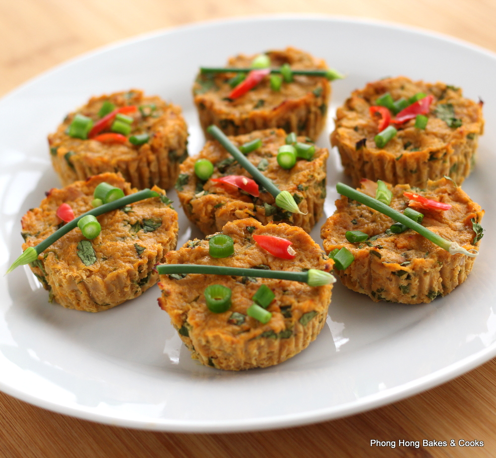 Phong Hong Bakes and Cooks! Curry Tuna Cakes