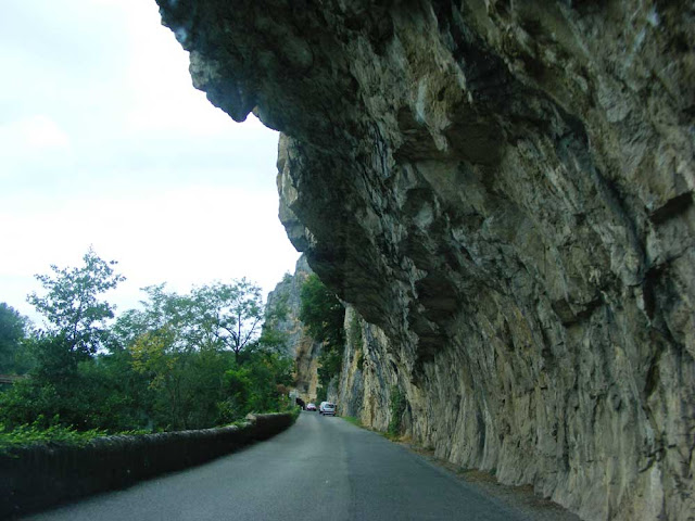 Sandstone cliffs, Lot Valley, France. Photo by Loire Valley Time Travel.