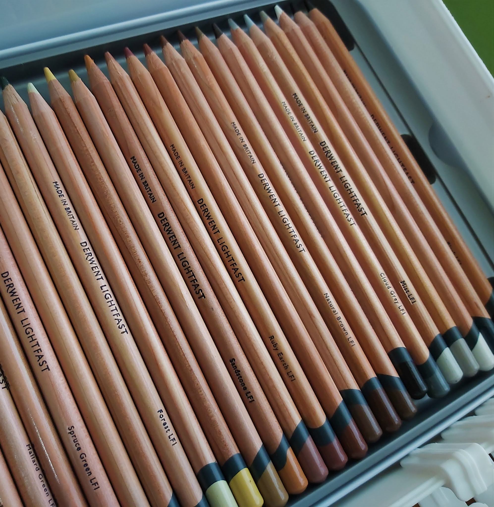 Lyra Rembrandt Polycolor Professional Colored Pencils 24/36/72 Vibrant  Smooth Color Pencil Set for Artists