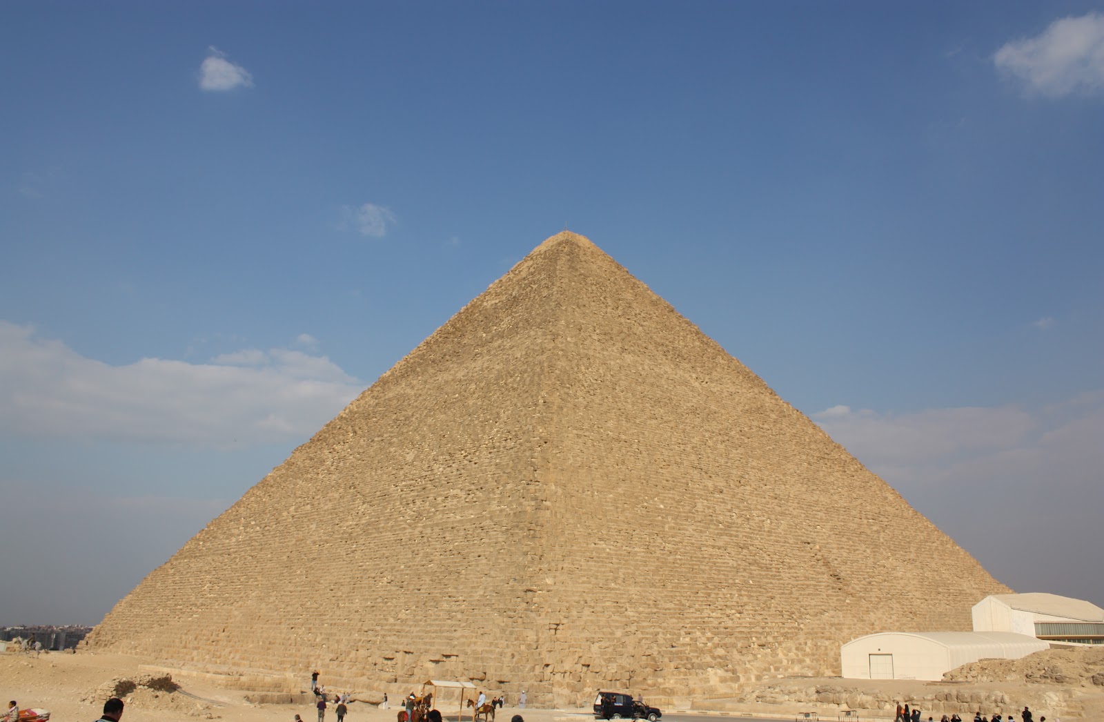 Curio World: Great Pyramid of Giza
