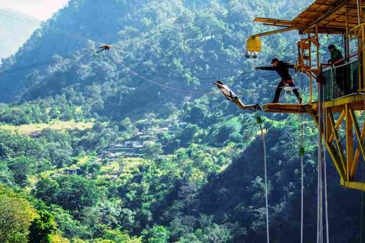 Bungee Jumping in Rishikesh in Rishikesh, India