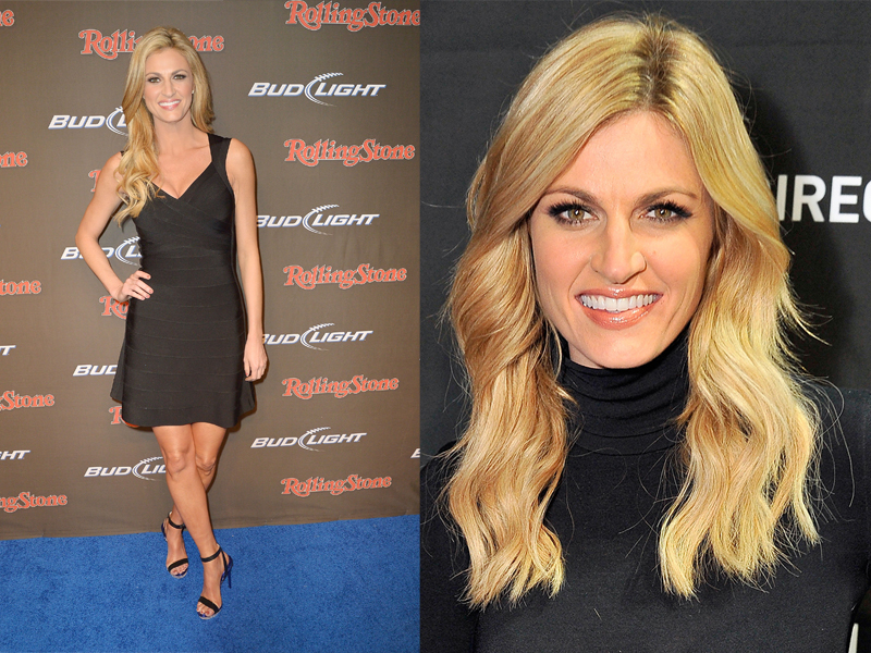 15. Host cantik dan Seksi Erin Andrews.