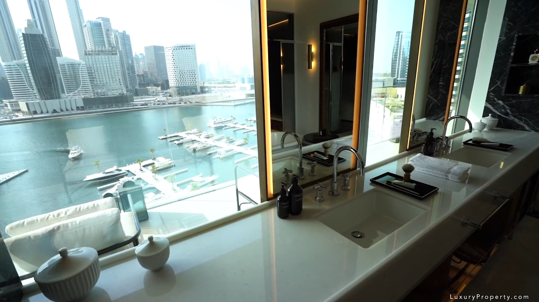 Tour Dorchester Hotel Dubai Penthouse vs. 33 Interior Design Photos