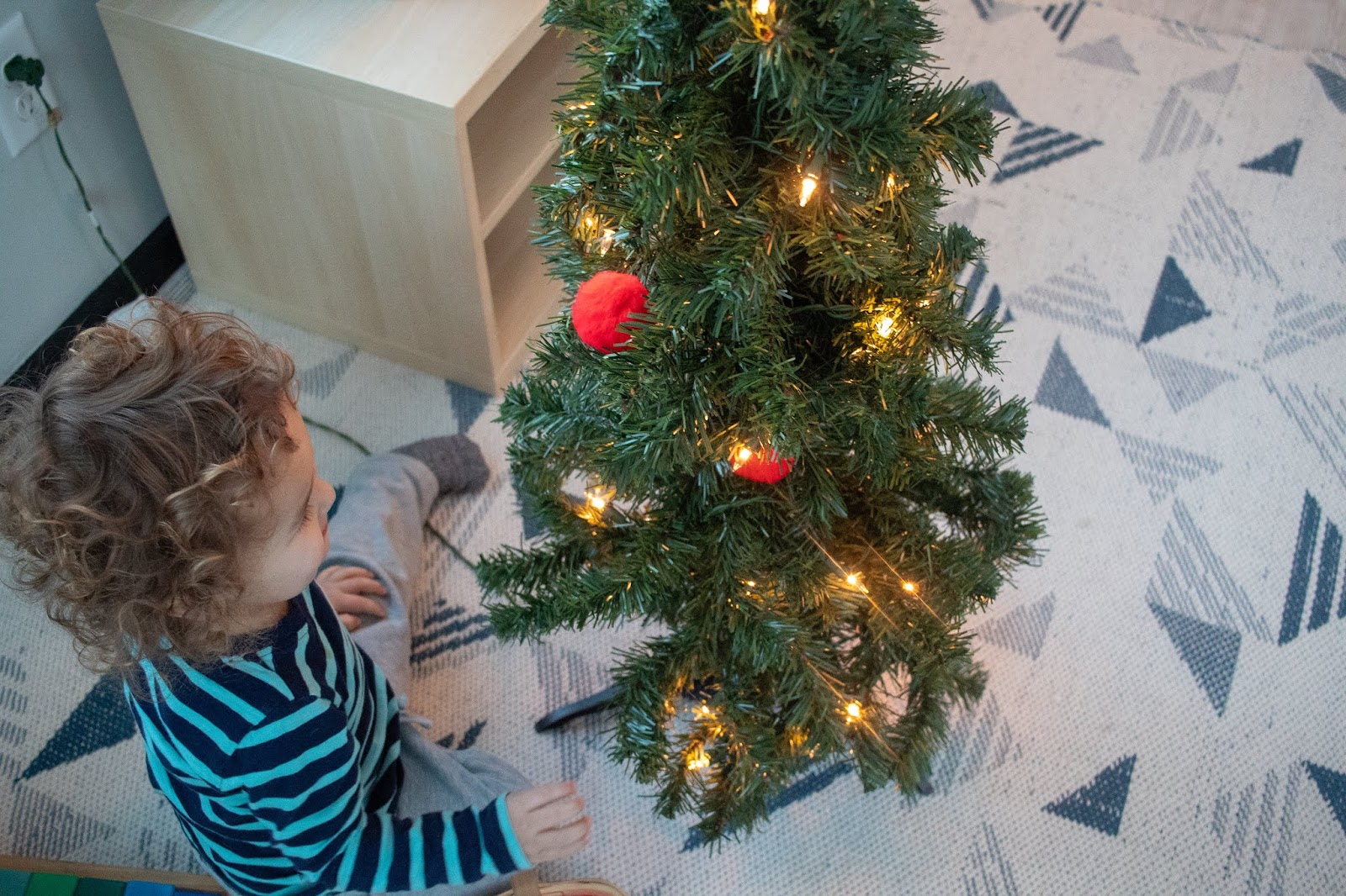 The Easiest Toddler Christmas Tree