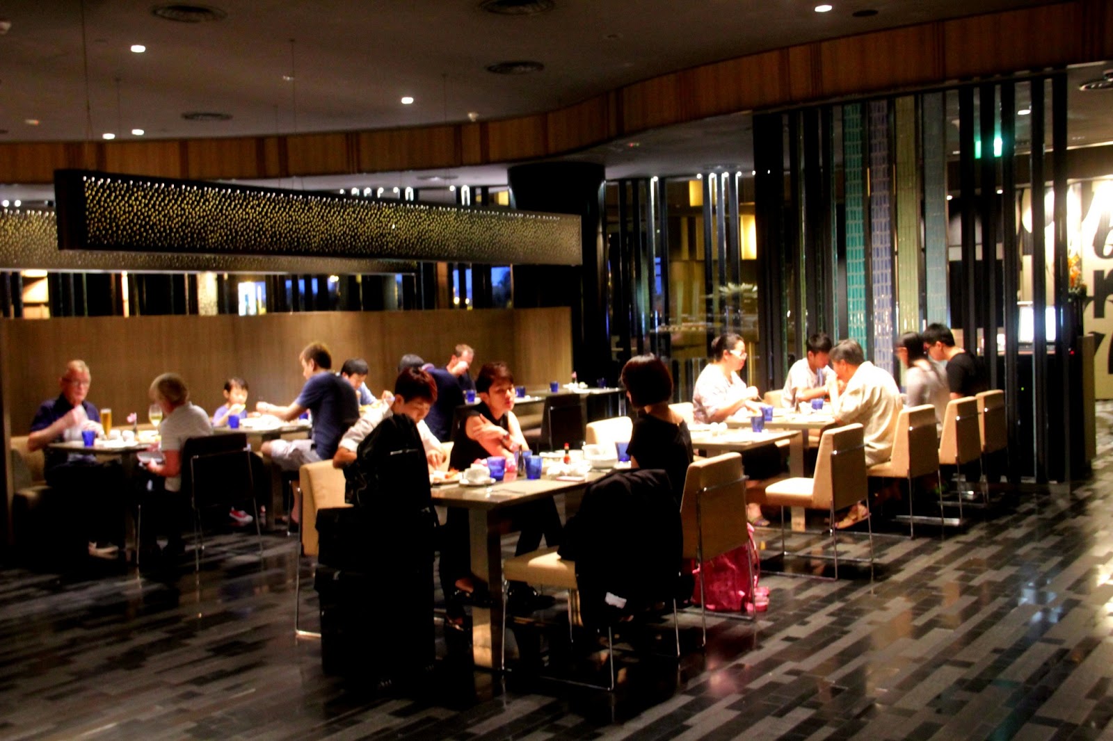 Weekend Buffet at Azur Restuarant, Crowne Plaza Changi