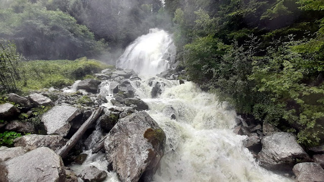 cascata di amola sentiero amolacqua val nambrone