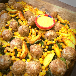 orientalische Hackbällchen Kichererbsen - Spinat - Kartoffel-Blech low carb orientalische Hackbällchen - low carb Spinat Kicherebsen Kartoffeln aus dem Backofen